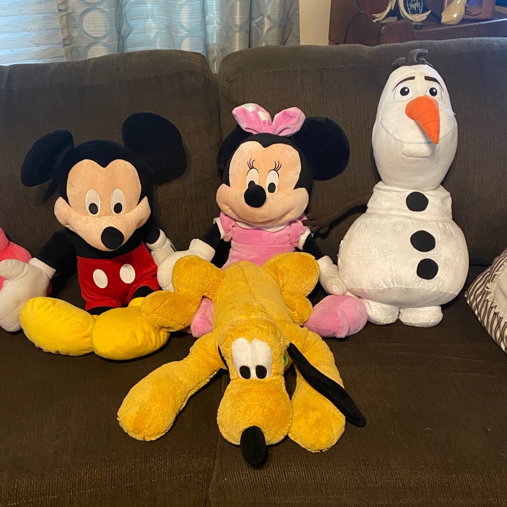 Mickey, Minnie, Pluto and Olaf